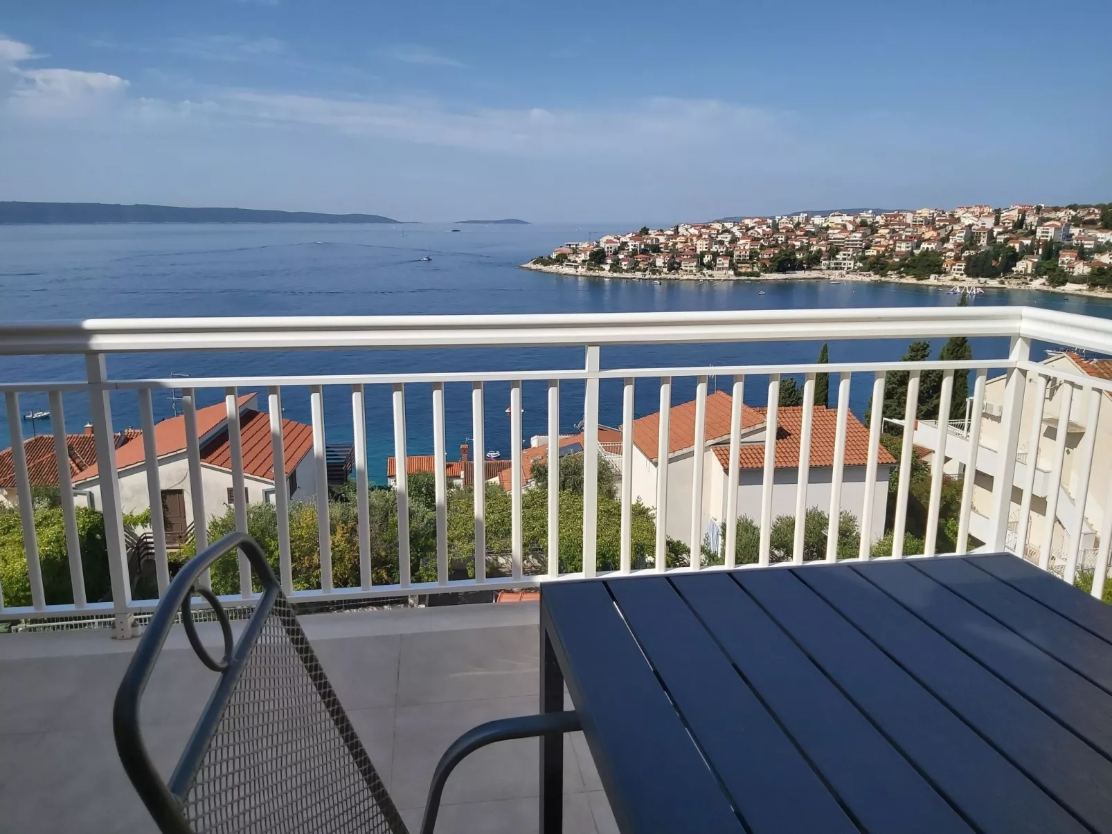 Beheizter Infinity-Pool, Wohnung mit Meerblick3-Outside