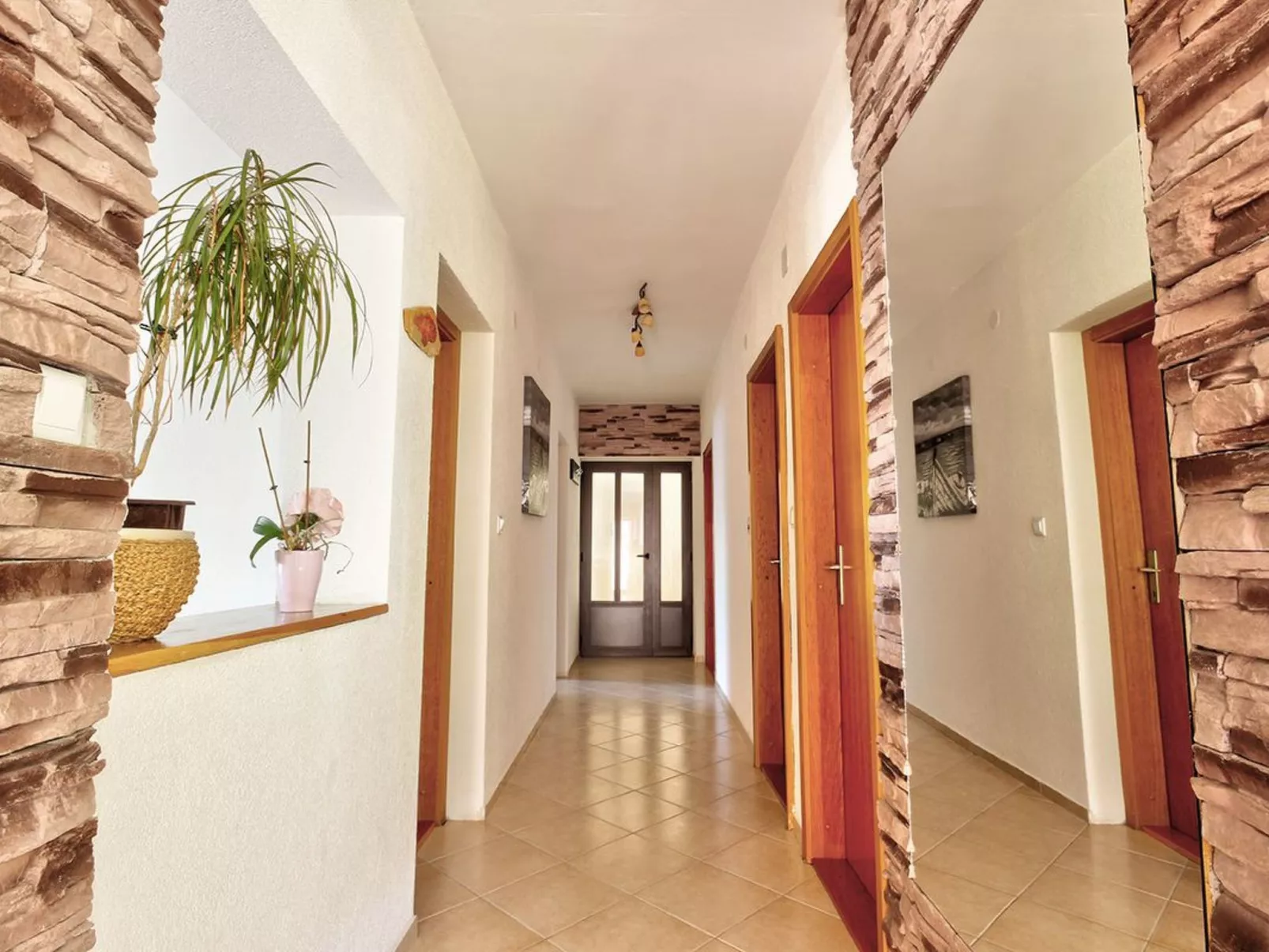 Gesamte Wohnung mit Terrasse und Meerblick-Inside