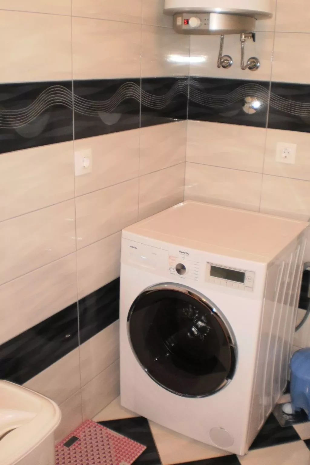 Moderne Ferienwohnung in Omiš mit Terrasse und Garten-Drinnen