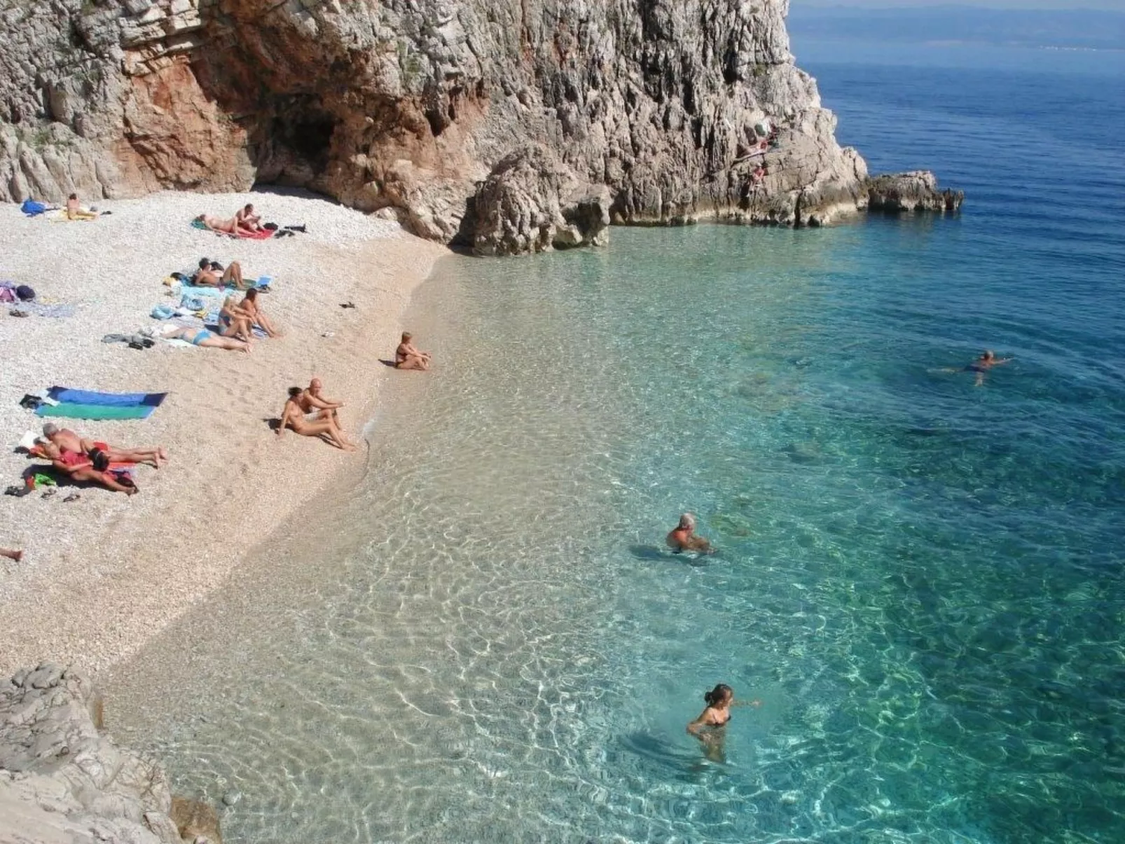 Geräumiges Ferienhaus in Brseč mit Privatem Pool-Draußen