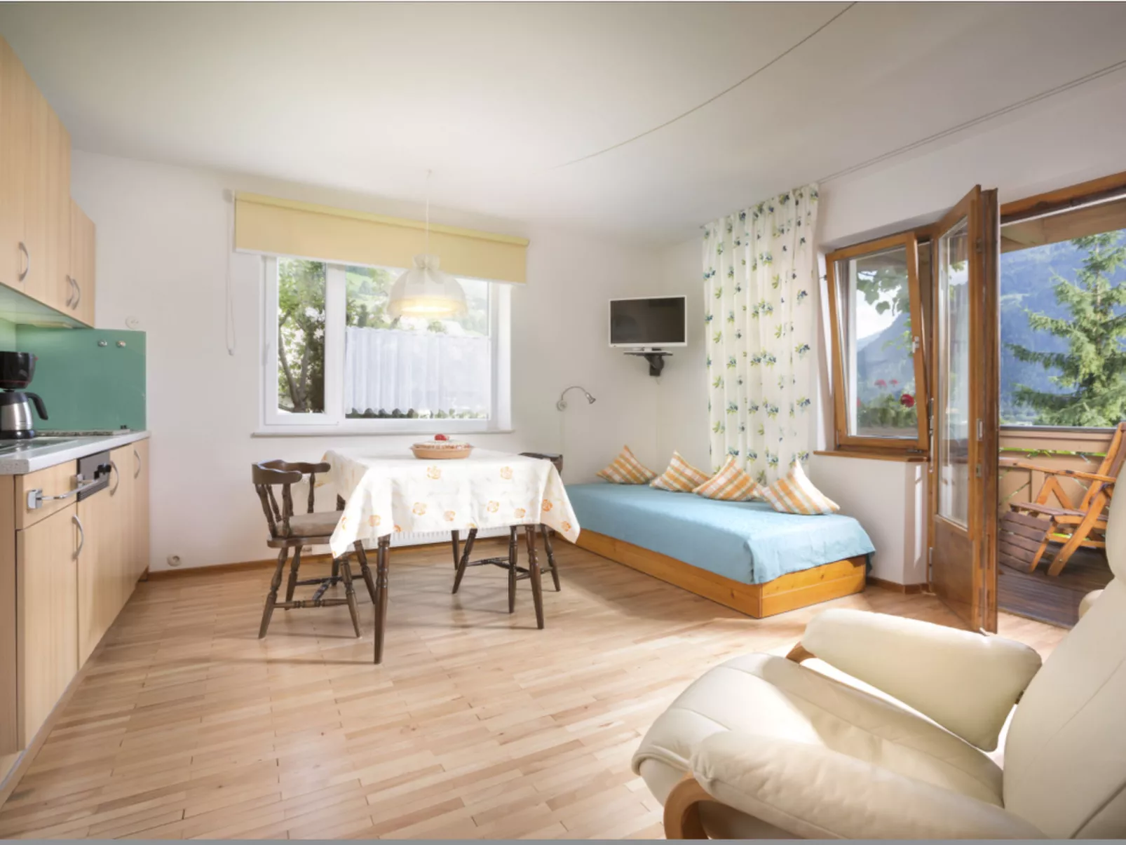 Romantisches Chalet in den Bergen-Inside