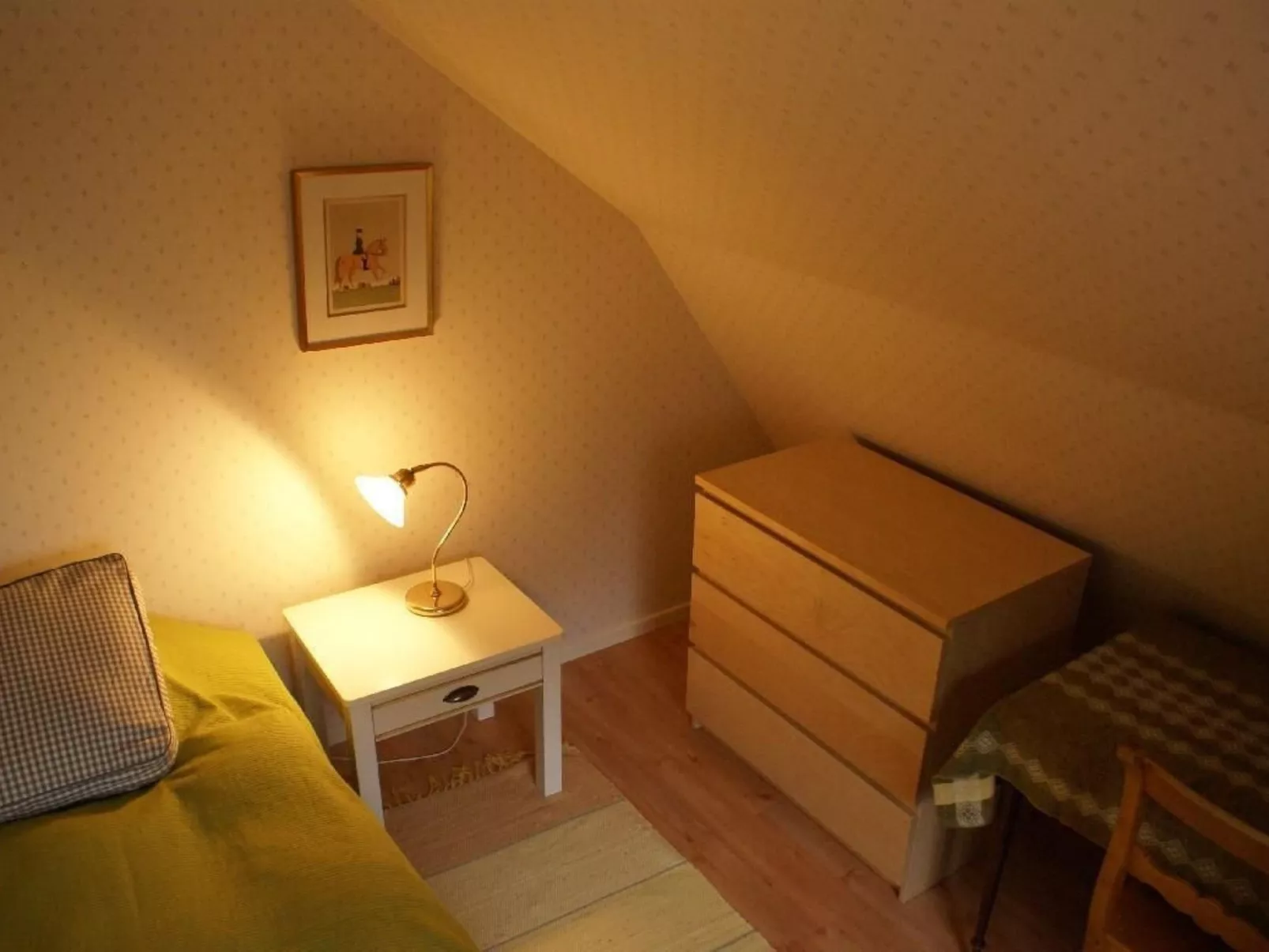 Mit Balkon, Terrasse und Garten-Inside