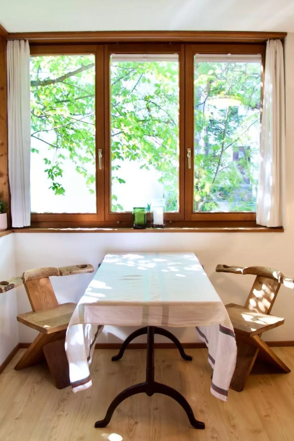 The Green Room-Image-tags.info