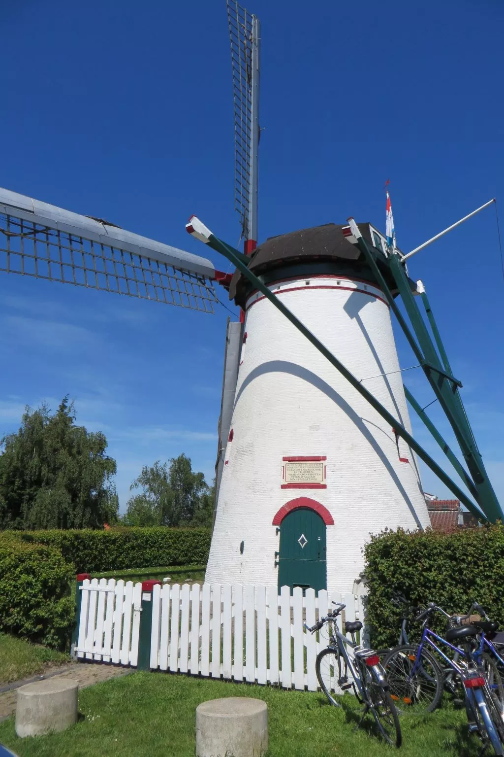 Gemütlicher Vier-Personen-Bungalow-Dehors