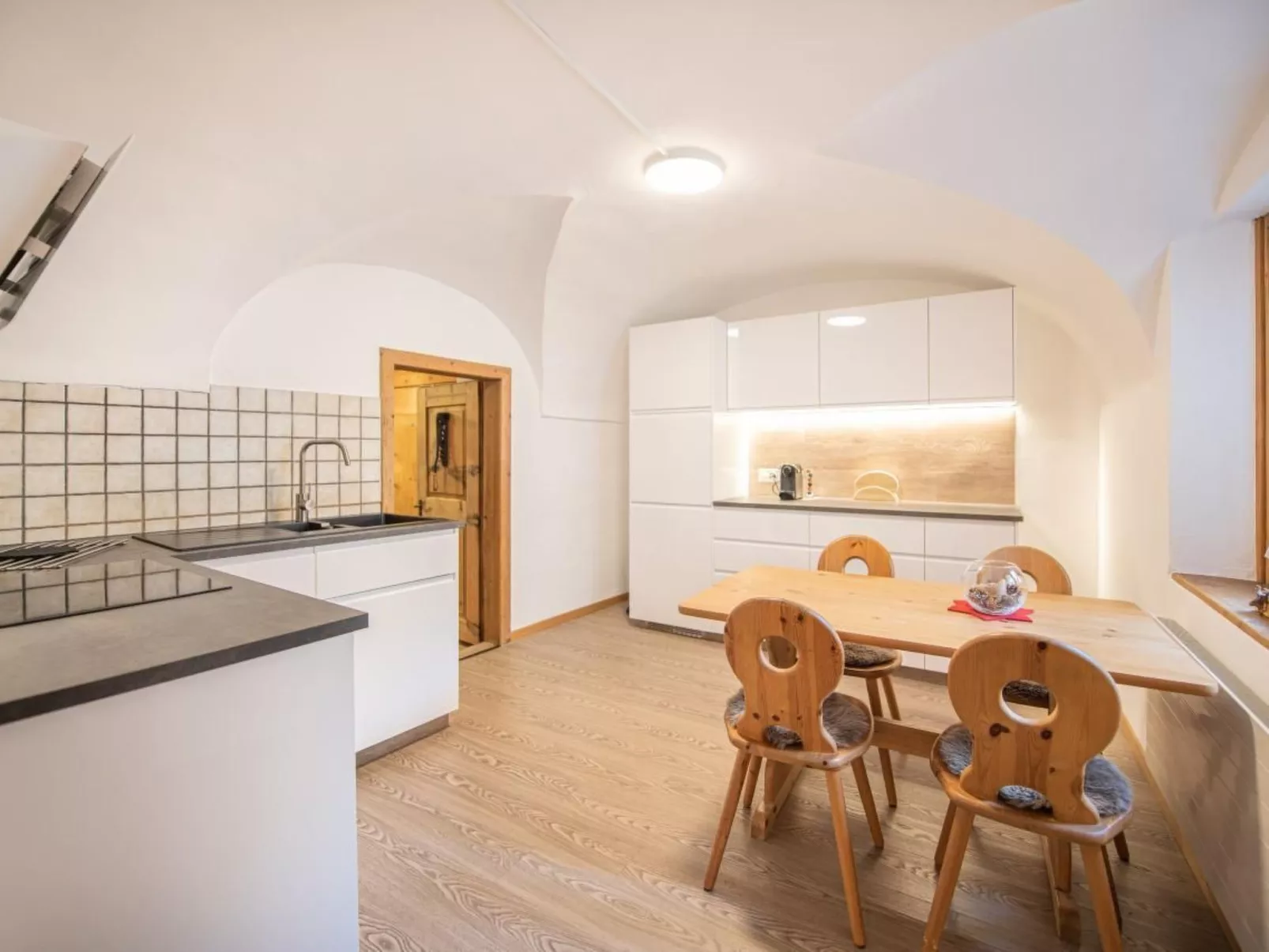 Chesa Treig - Inside