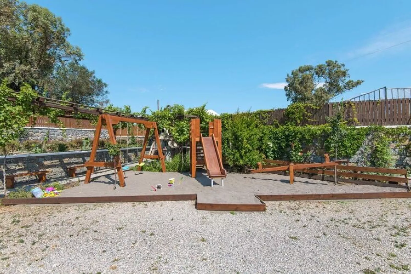 Villas Horizon Line /Villa Meliti / Kiotari-Gardens summer