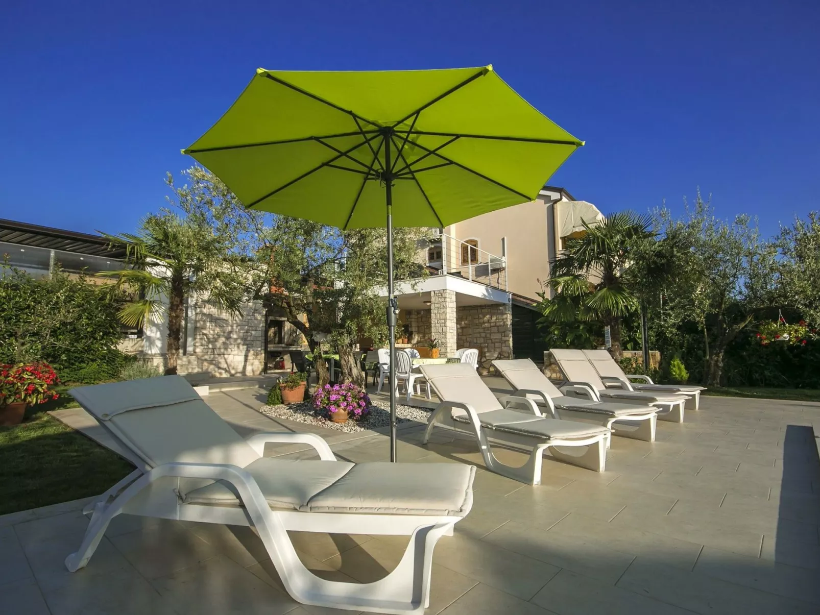 Residence Livija 1-Draußen