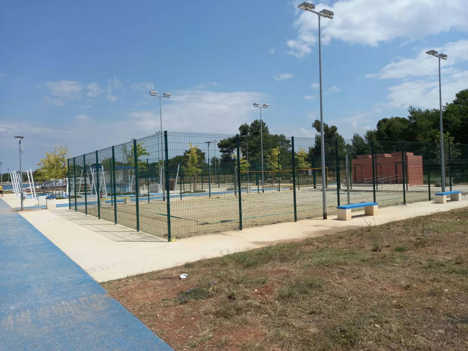 Im Dorf Valbandon, 800 m vom Strand entfernt-Dedans