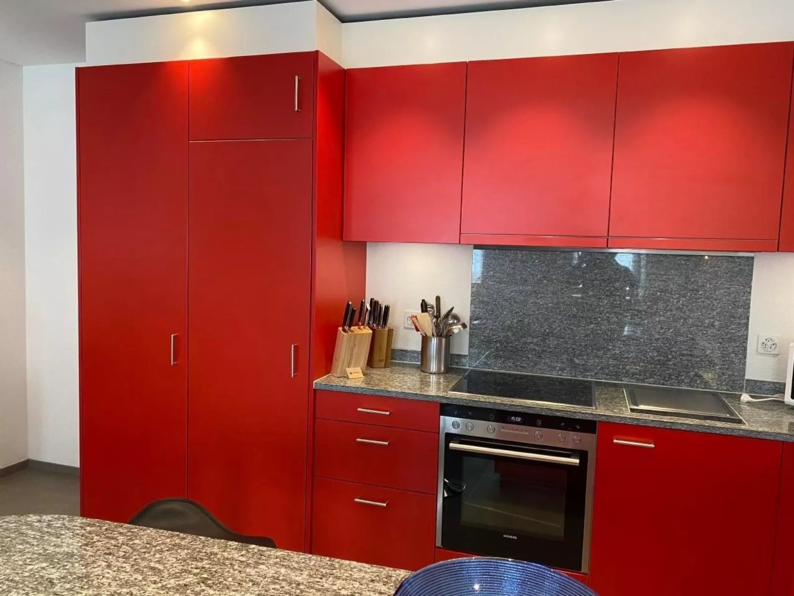 Chesa Robinson 4-Inside