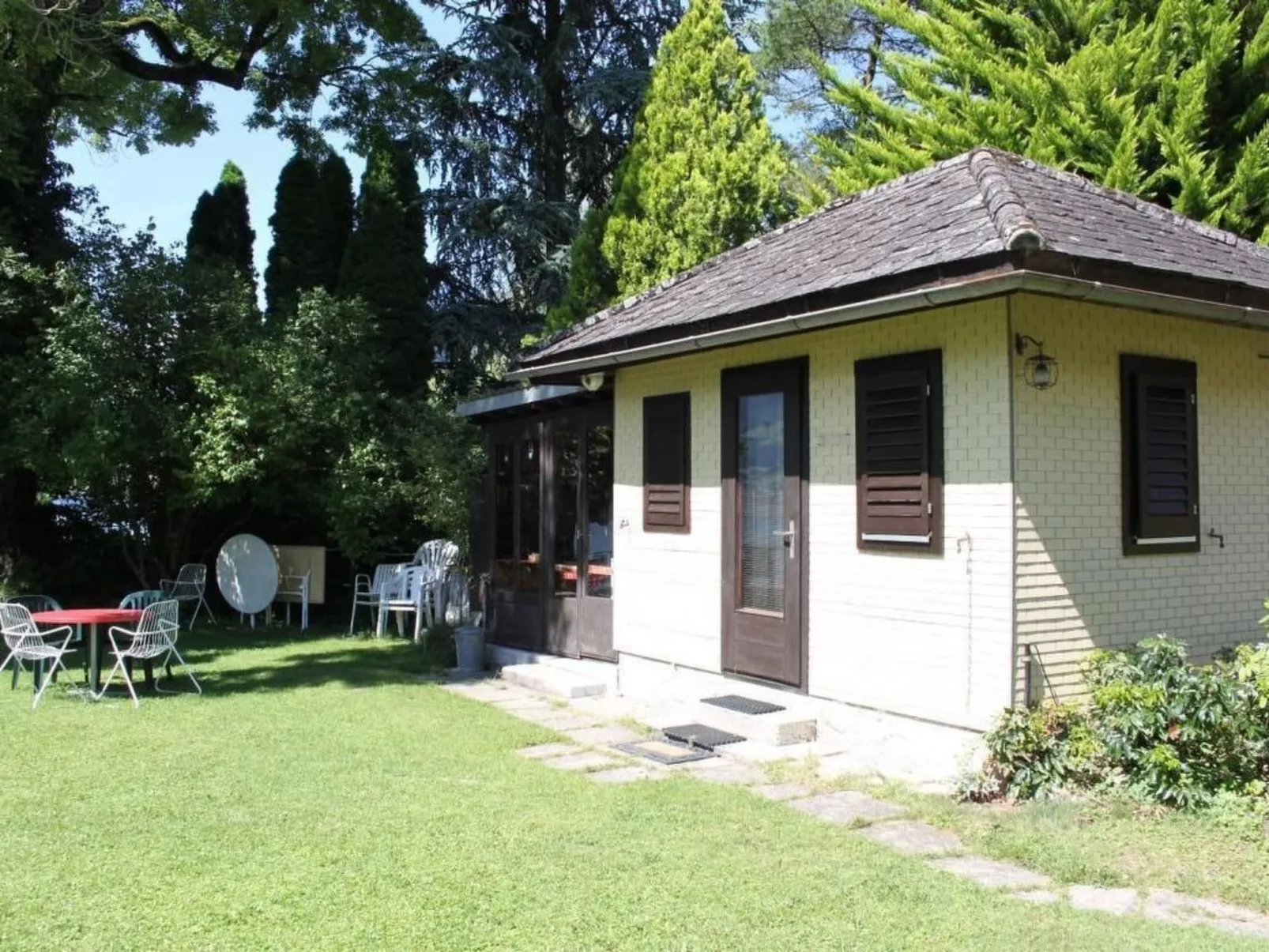 Marcello's Gartenhüsli-Draußen