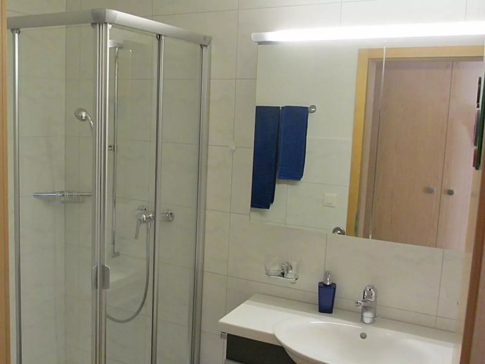 Leuthold Appartement-Dedans