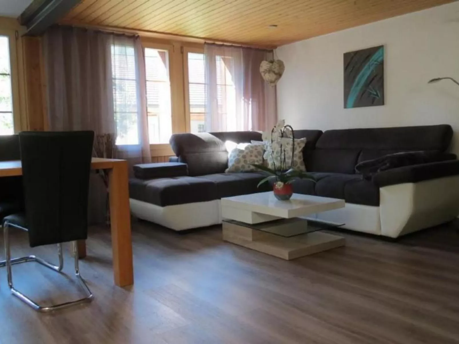 Ursula und Daniel 6-Bettwohnung Meiringen-Inside