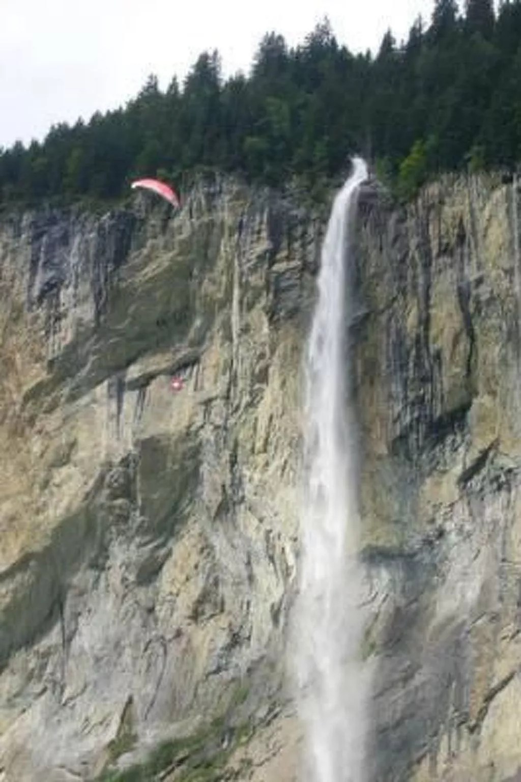 Gegenüber den Staubbach Wasserfällen-Outside