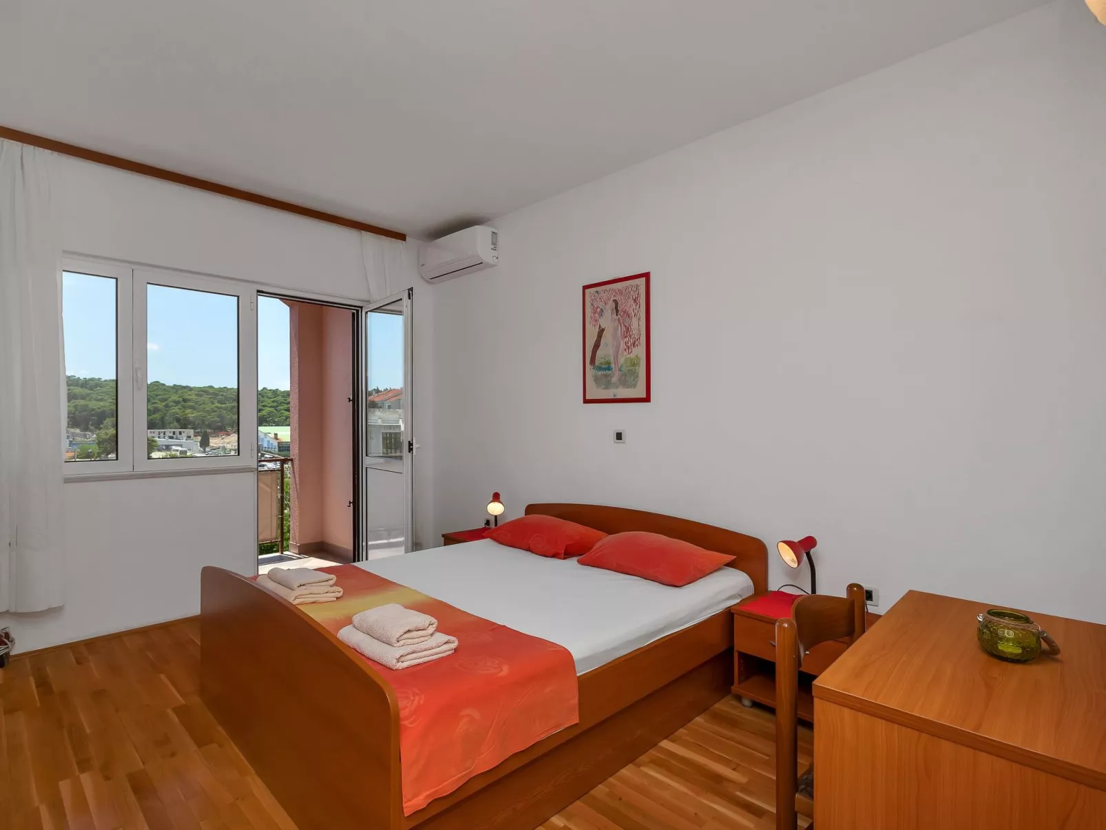 ★4Schlafzimmer★Freies Parken★GroßerBalkon★Apt Bugenvilija-Image-tags.info