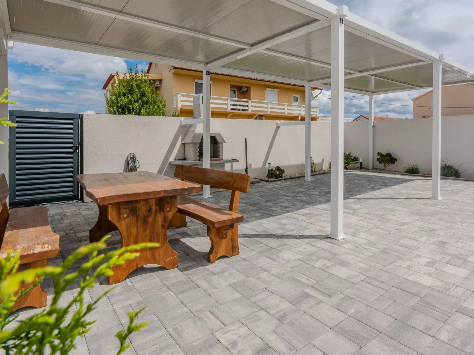 Haus Marijan mit privatem Pool - Agentur TA Leut-Draußen