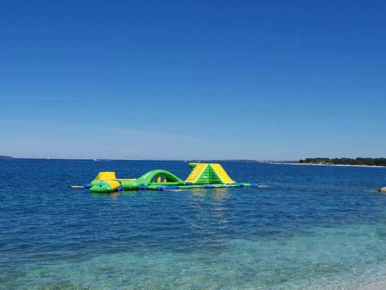 Studio-Apartment in Stinjan, 600 m vom Strand entfernt-Draußen