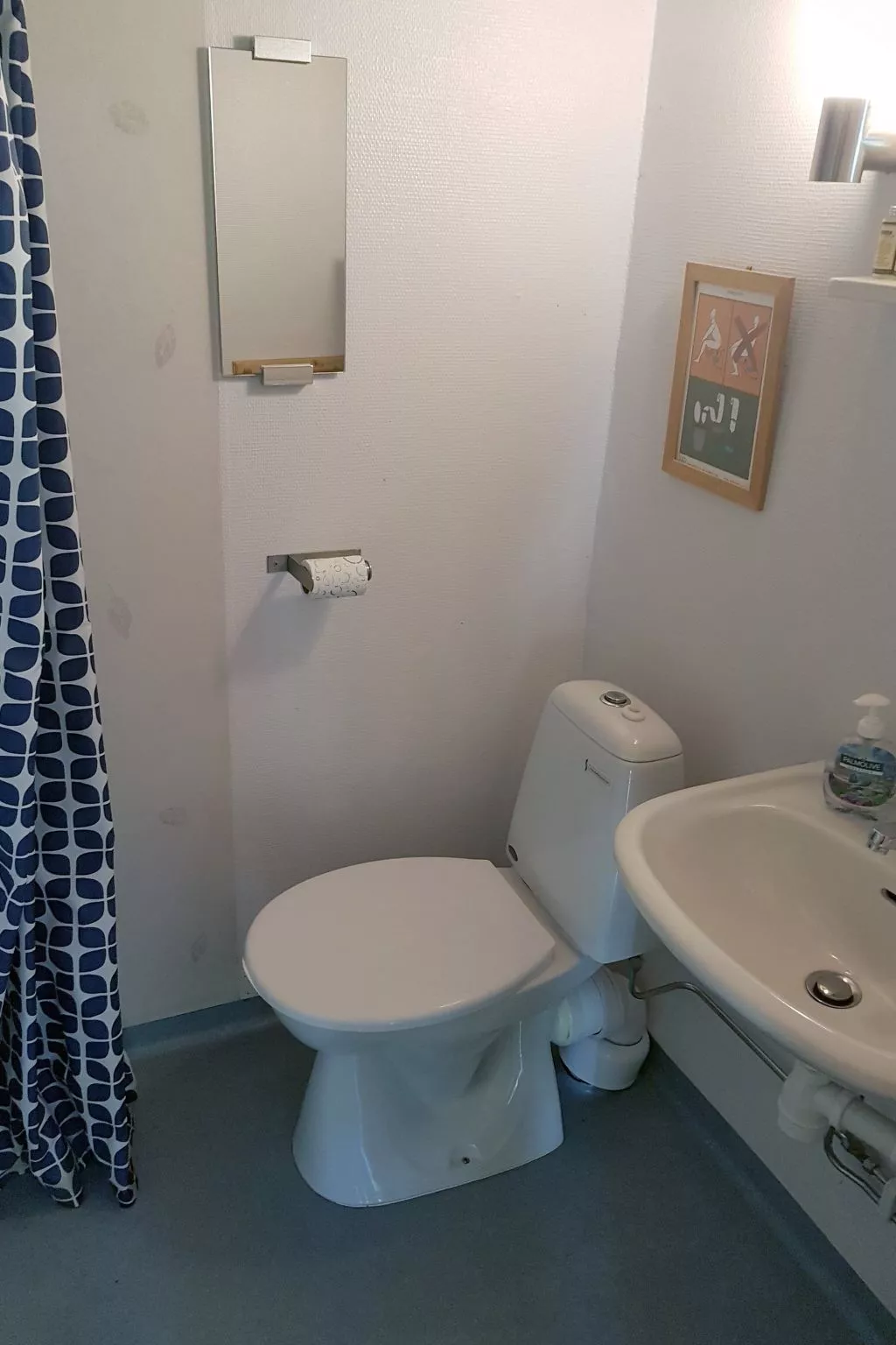 Holzhaus mit überdachter Terrasse-Drinnen