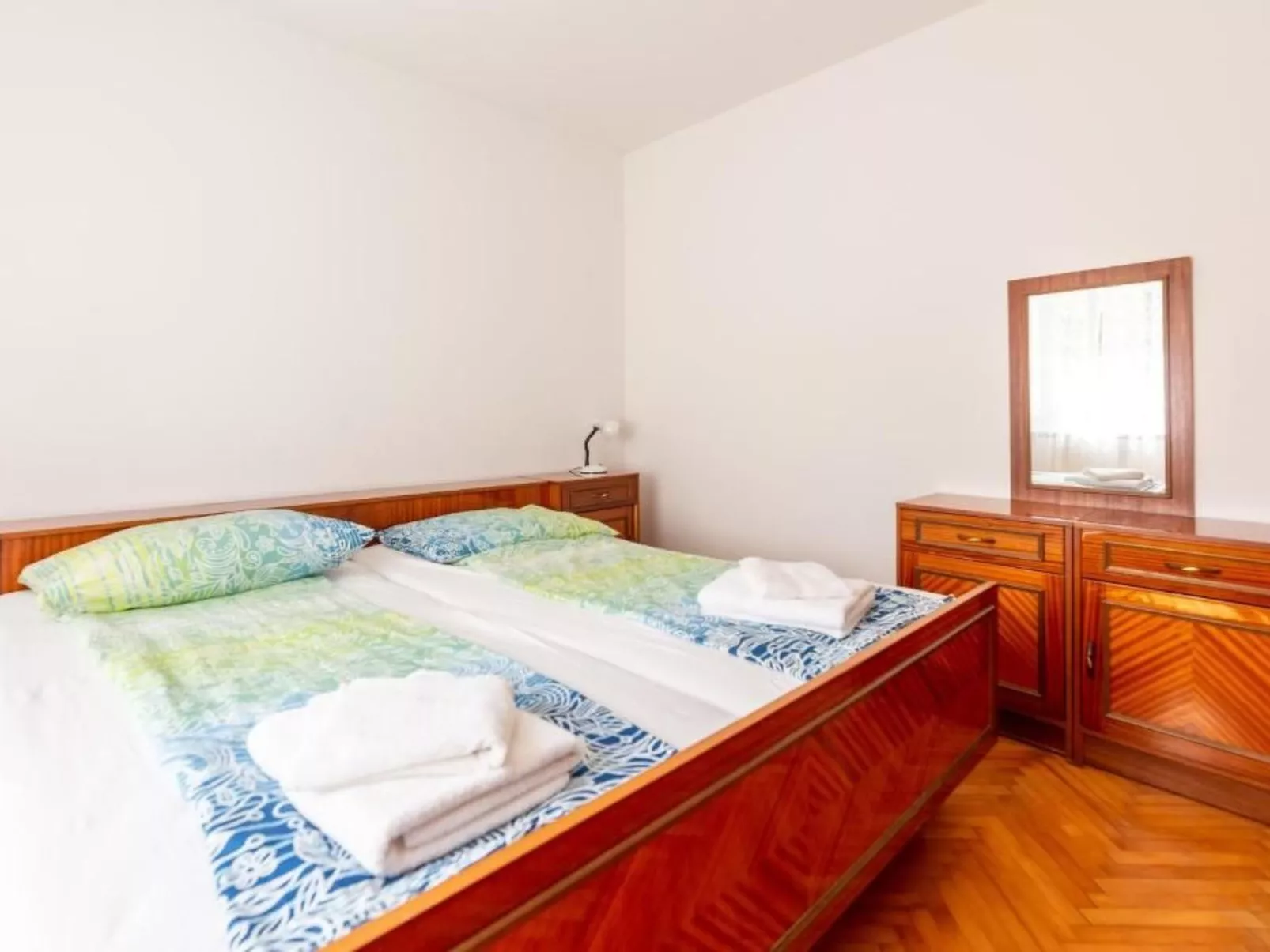 Wohnung in Portorož, sicherer Parkplatz, direkt am Strand-Drinnen