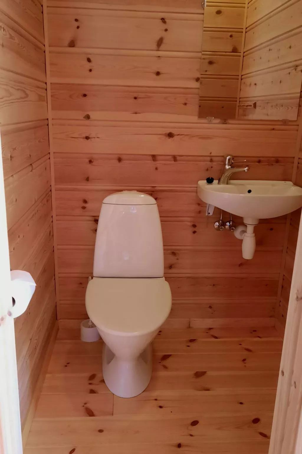 Häuschen mit Blick auf das Wasser-Dedans