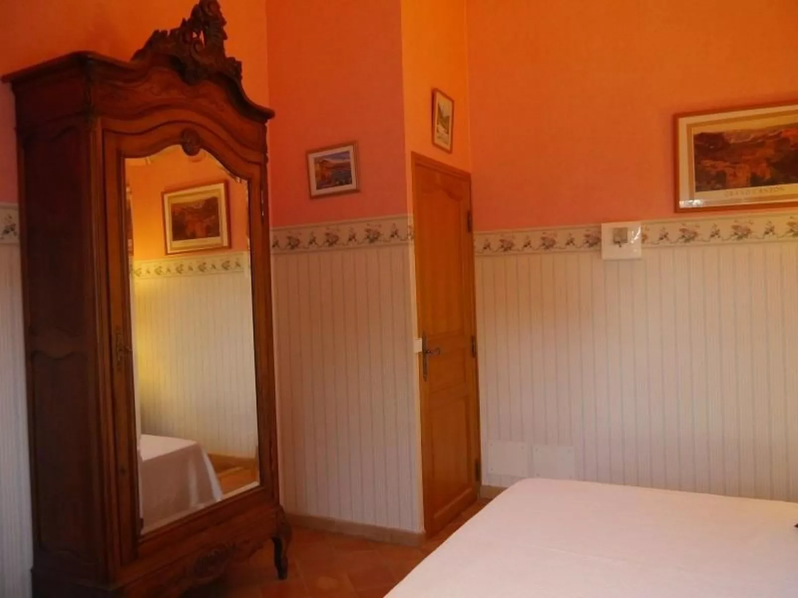 Ruhige Villa mit Pool im Herzen der Weinberge-Dedans