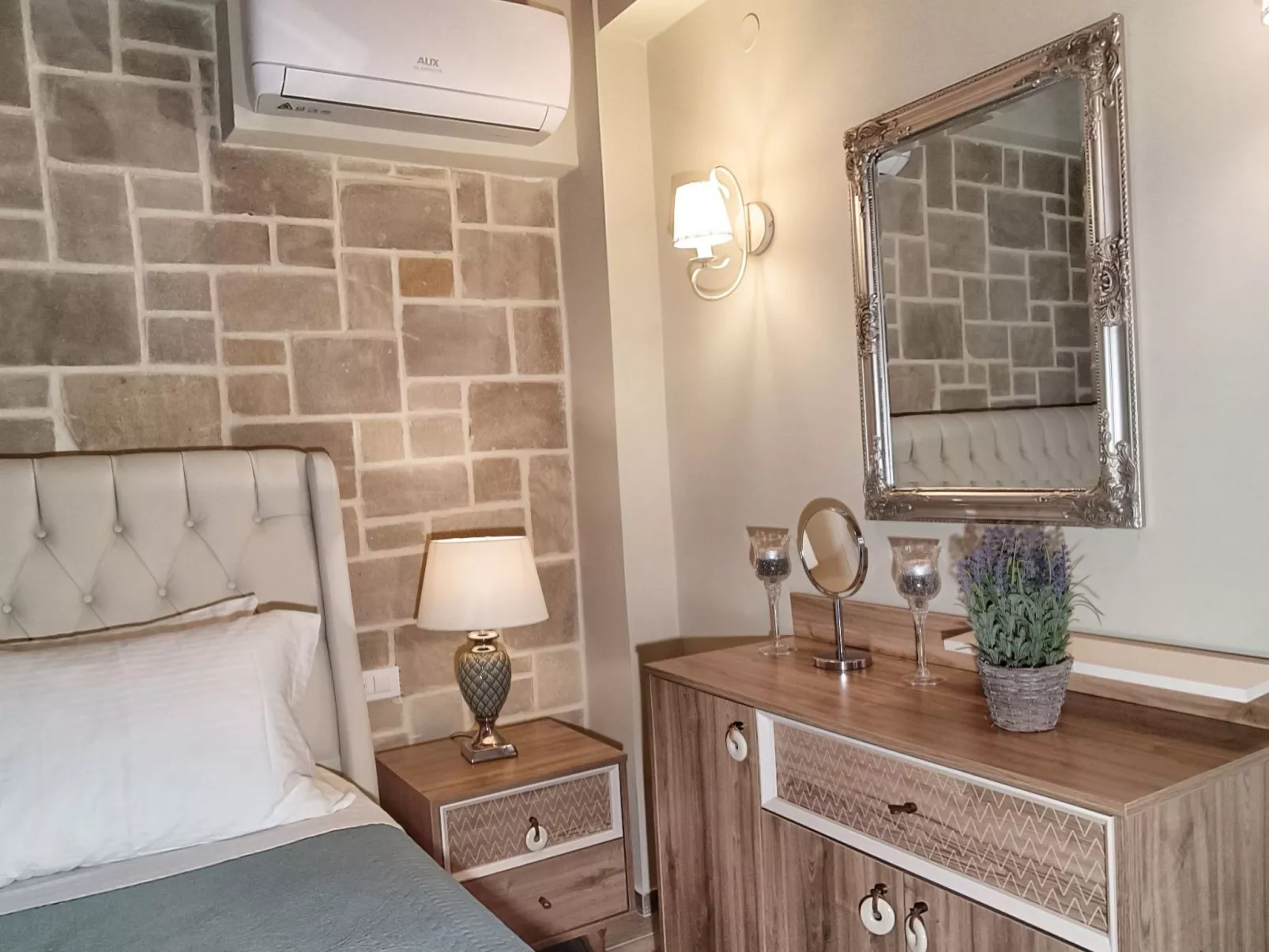 MAKRAKIS ALEXANDROS-Drinnen