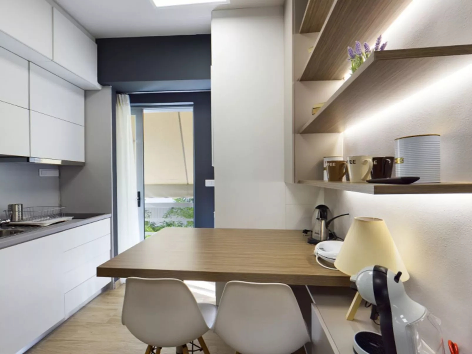 Feel Good Vibes Apt -Athen - Drinnen