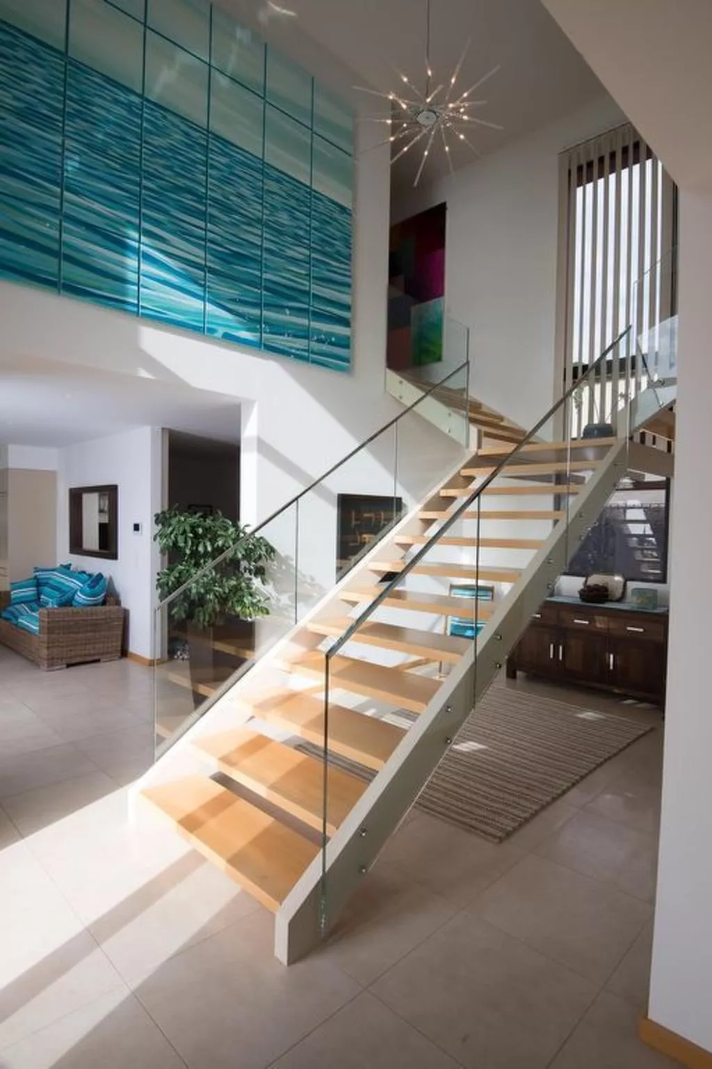 Ferienvilla mit Infinity Pool-Inside