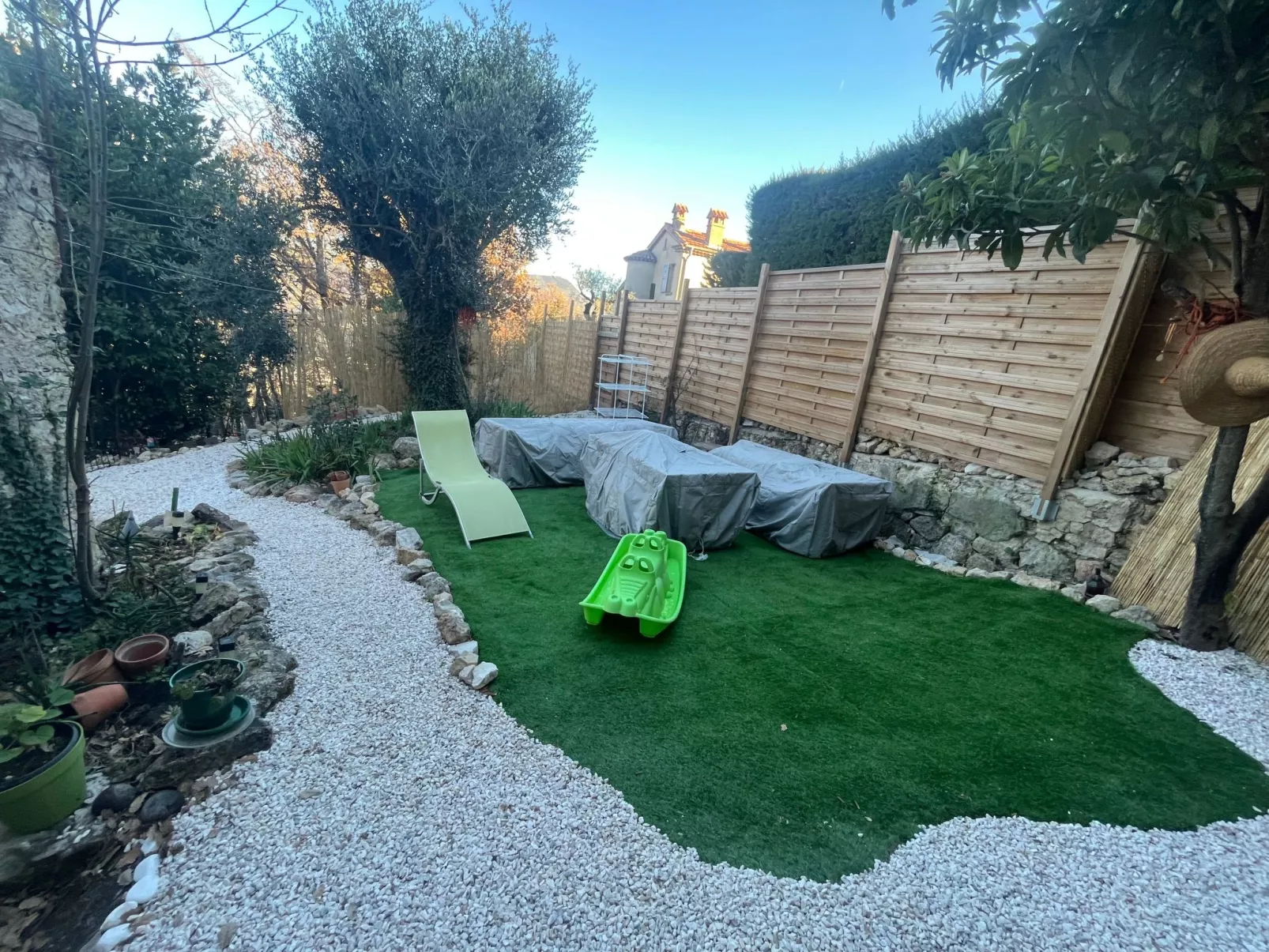 Oberseite der Villa Les Tilleuls-Draußen