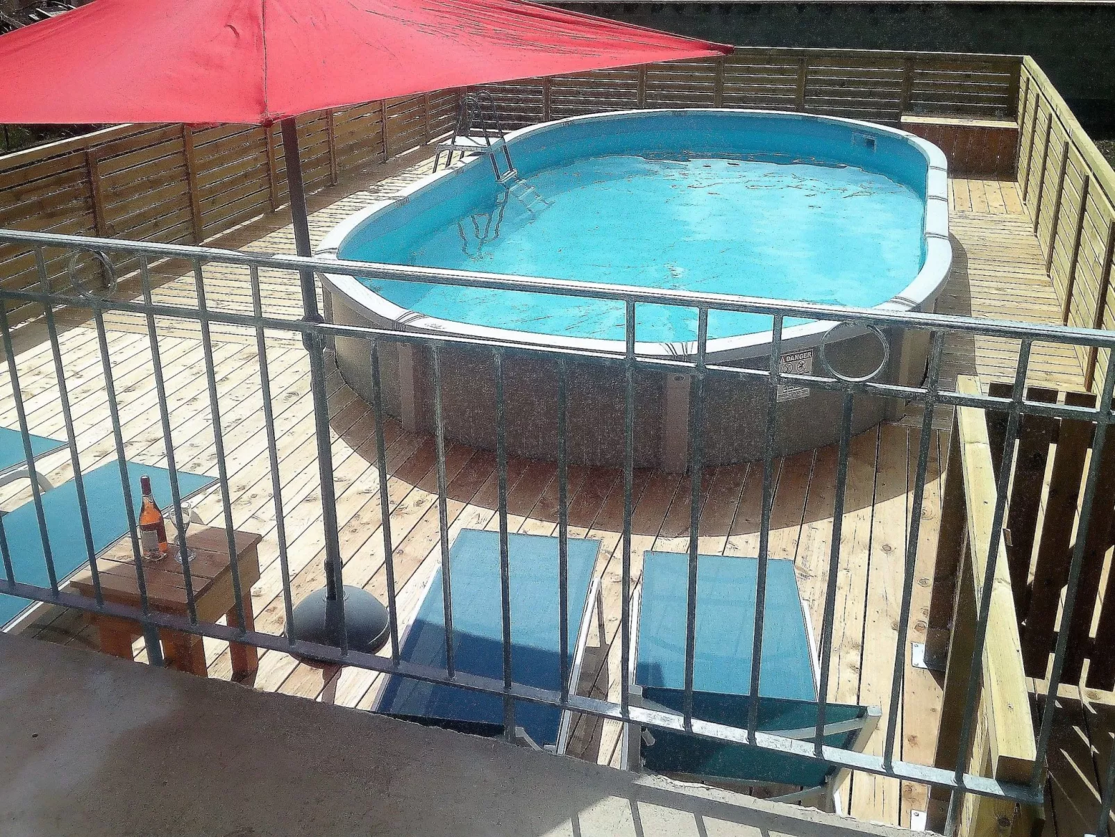 Inmitten der Weinberge Lucinkas-Draußen