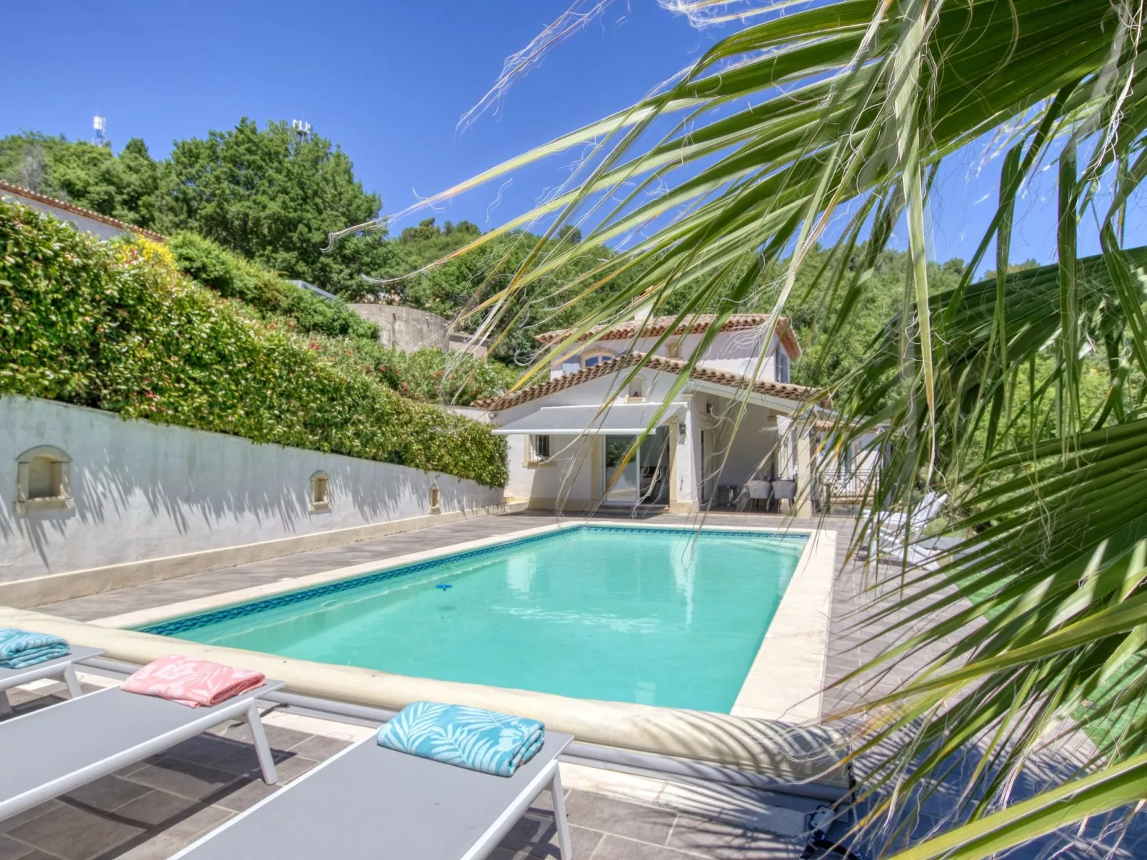 Villa St. Julian-Dehors