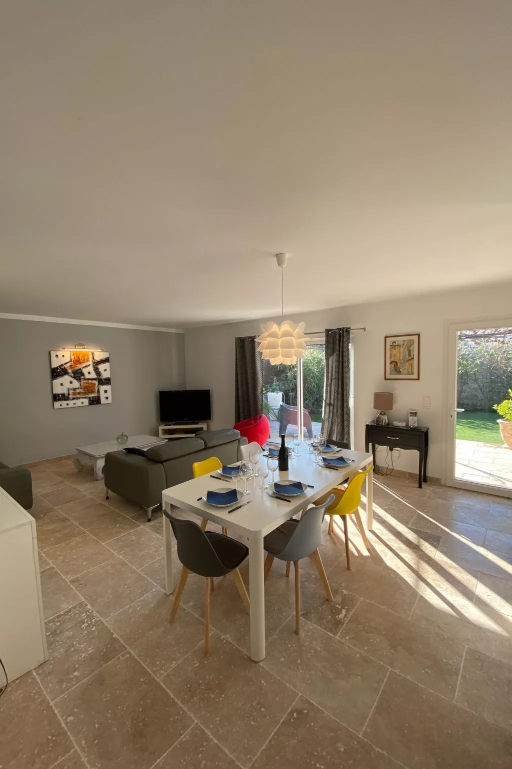 Villa Chemin du Lirac in Tavel-Drinnen