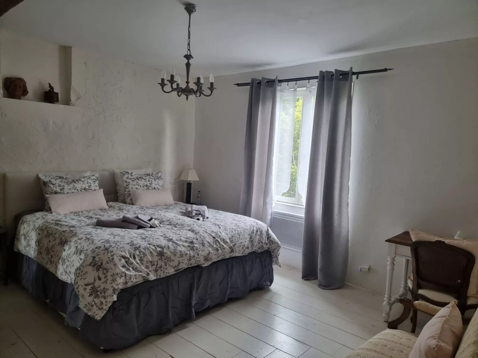 Villa 'Grand Tauzia'-Inside