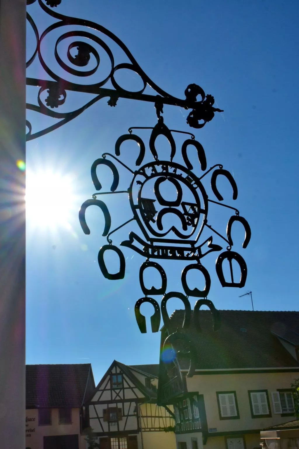 "Gite du forgeron" (Schmiedehaus)-Draußen