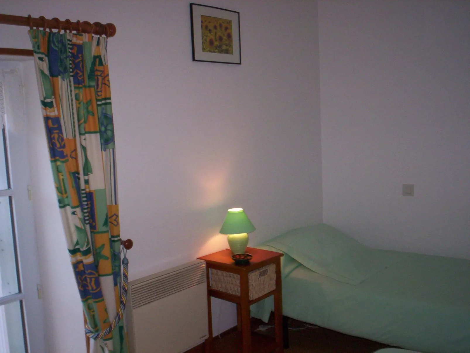 LES CHARMILLES-Dedans