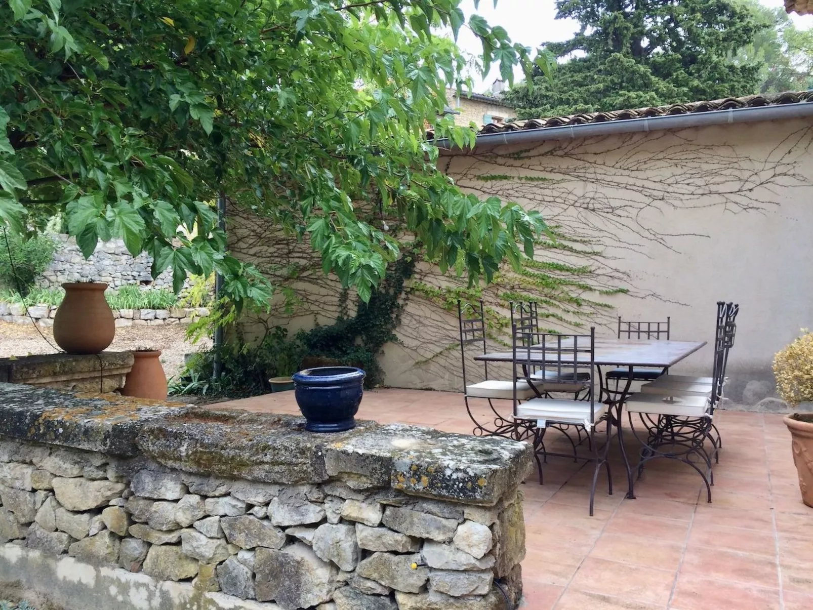 "Eutherpes Haus"-Draußen