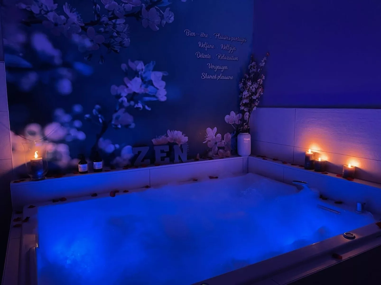 Domäne "Leons Garage"-Drinnen