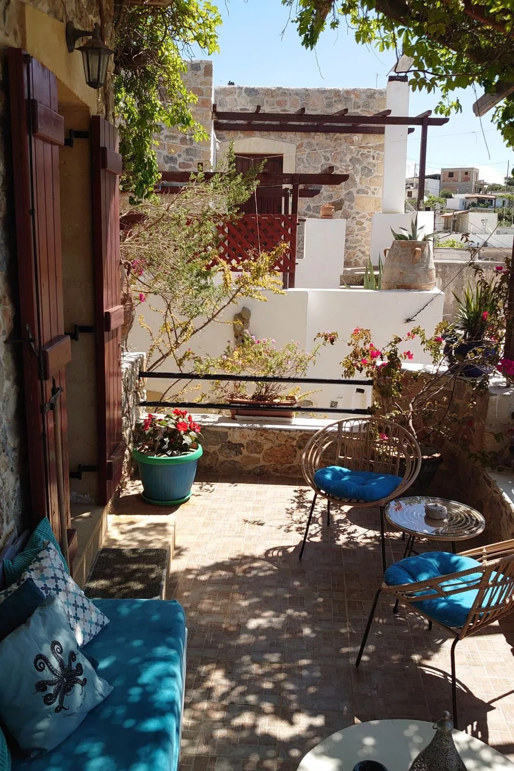 In Pefki mit Terrasse und Grill-Dedans