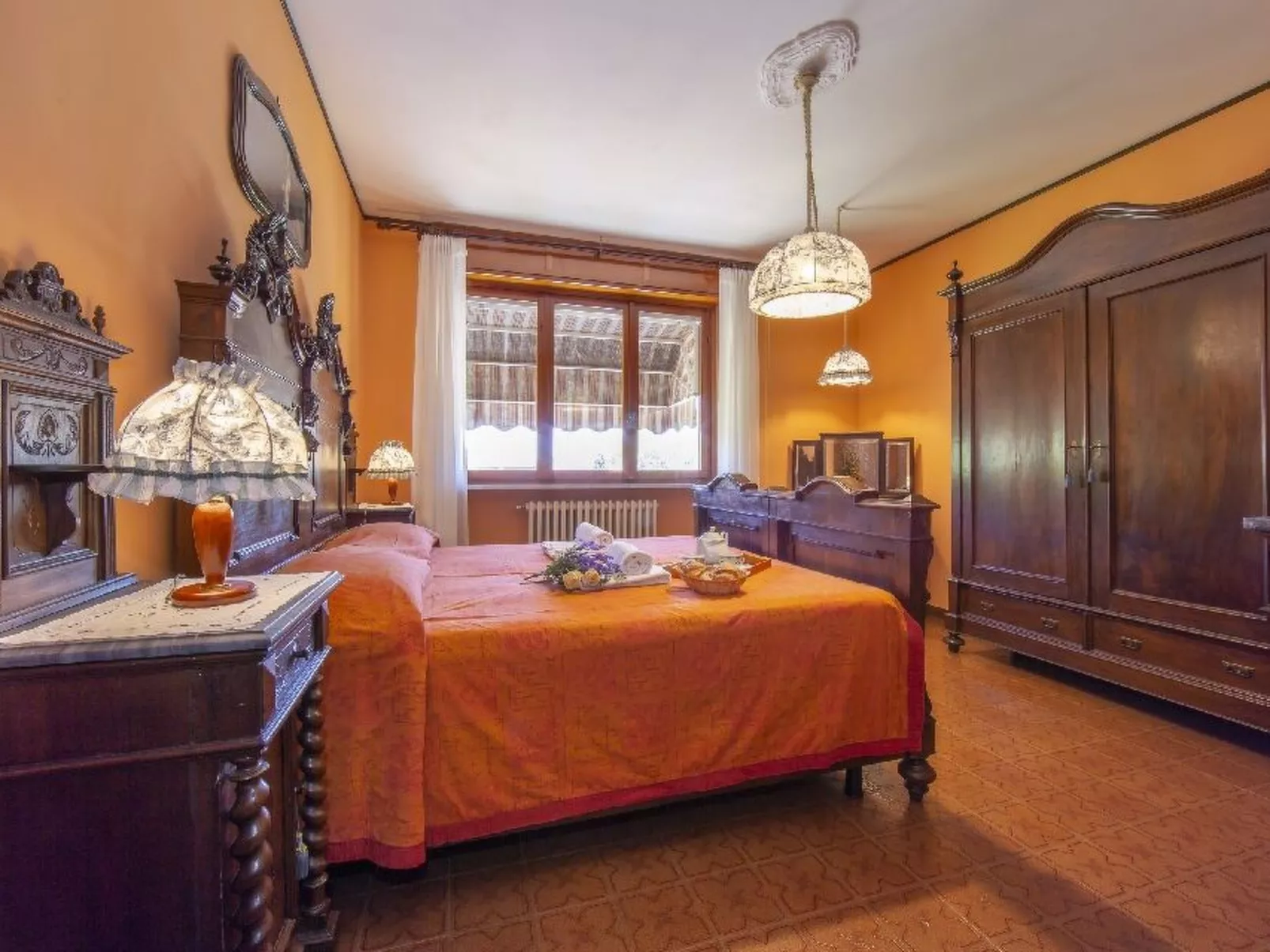 Wohnung im Roero-Drinnen