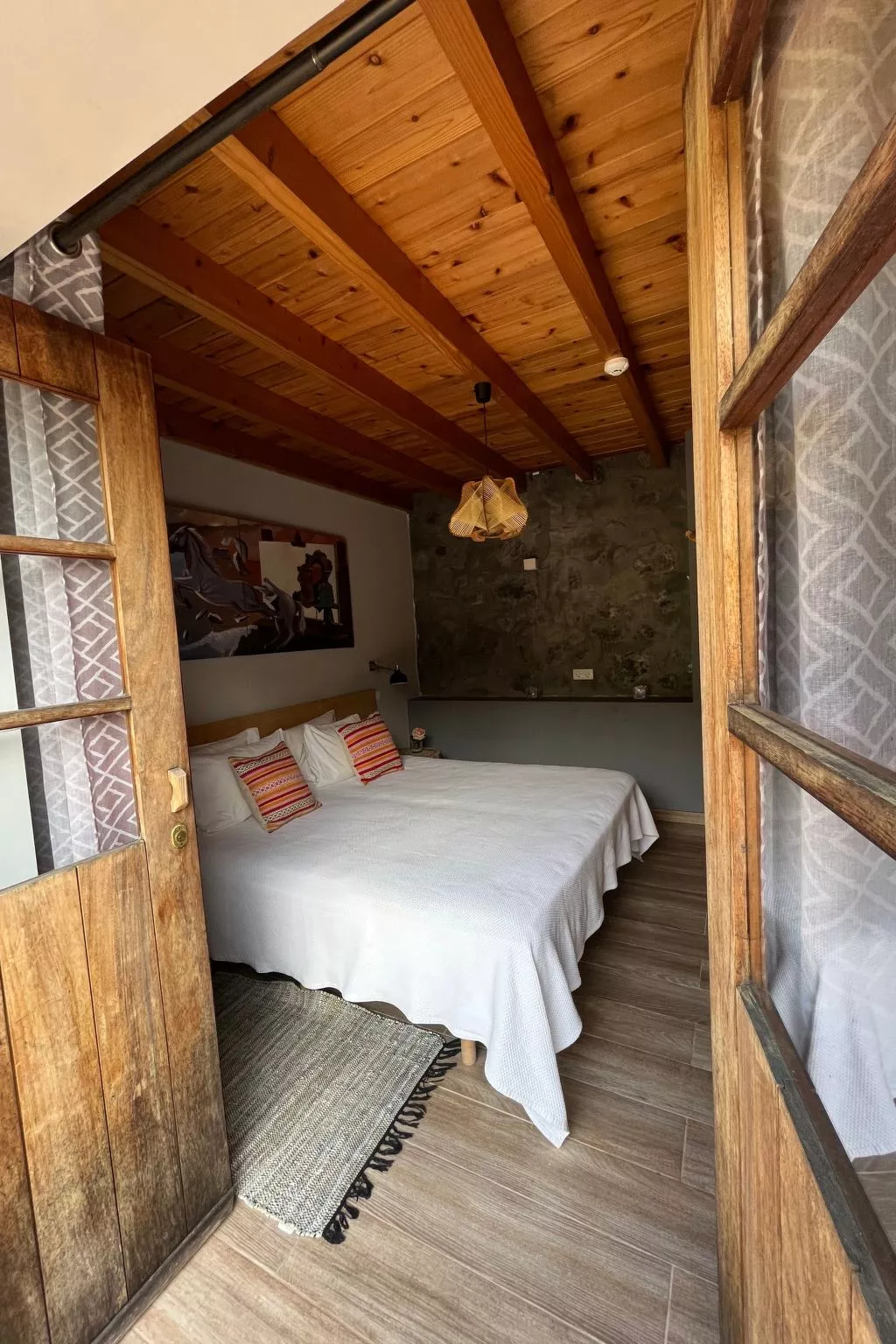 "Vinea Lava" mit Blick auf das Wasser-Inside