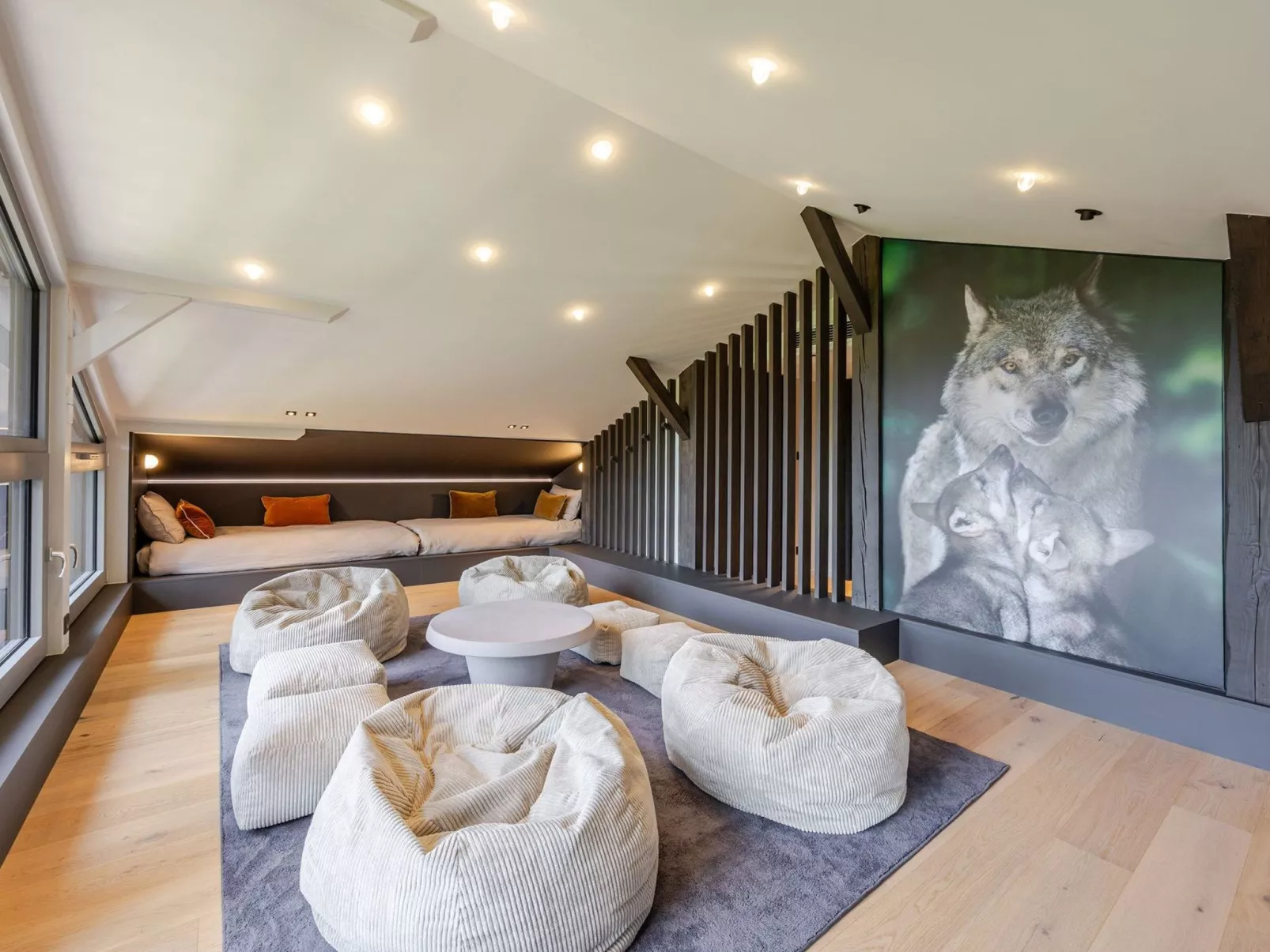 Loge aux Loups, Innenpool, Sauna, nahe am See-Inside