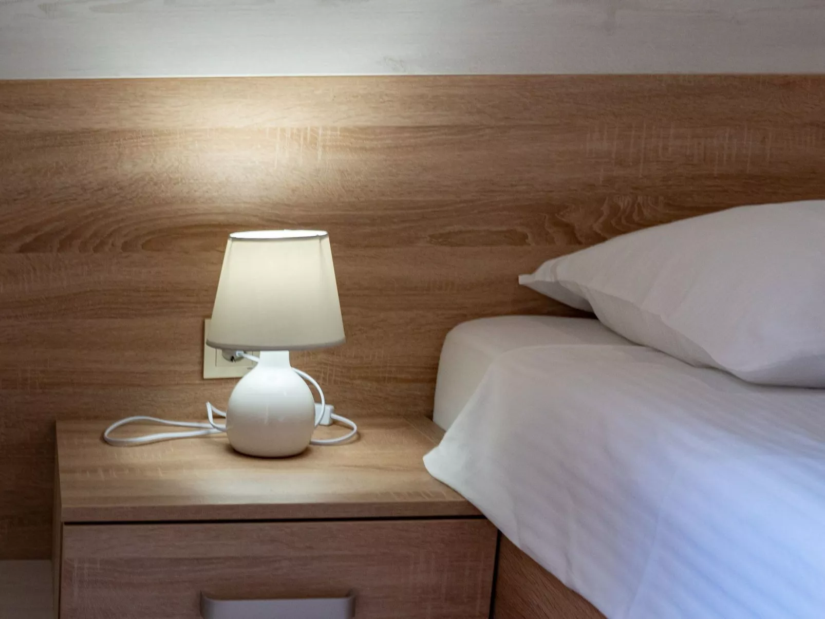 Appartement mit Blick auf das Wasser-Image-tags.info