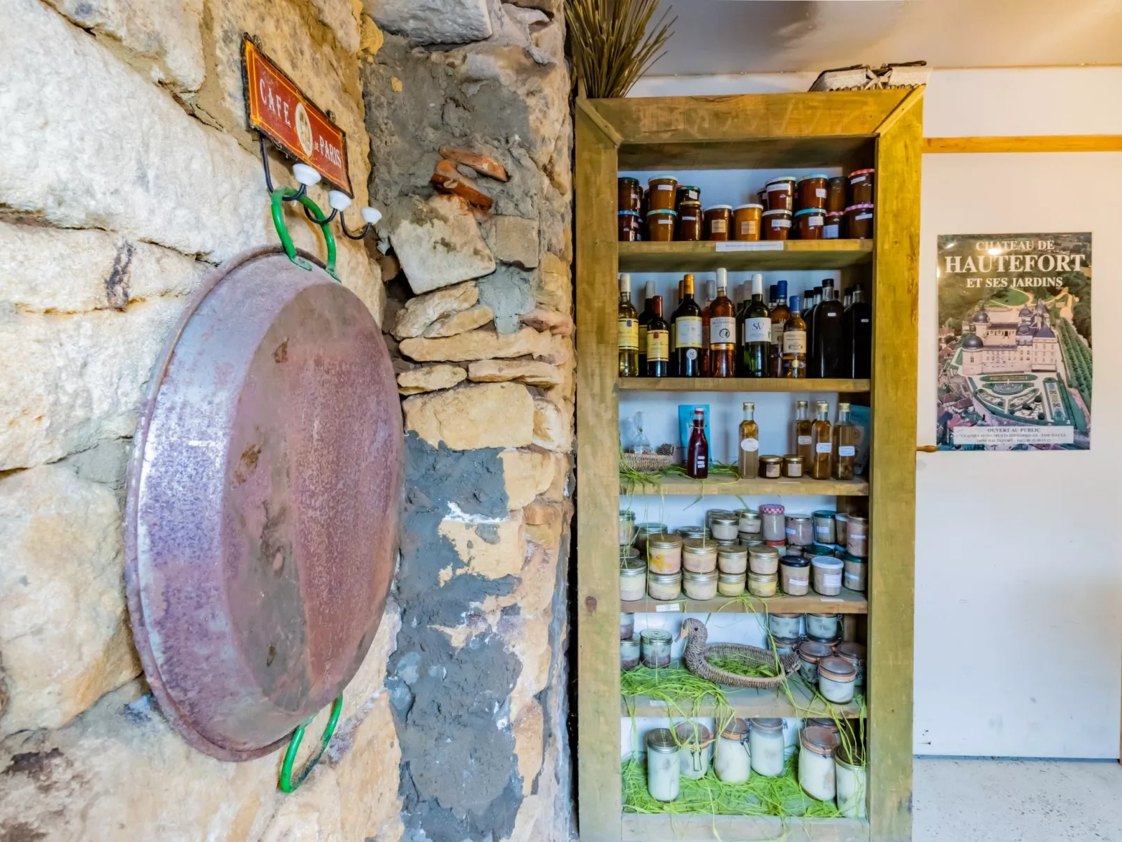 Monfort in Sainte-Mondane-Drinnen