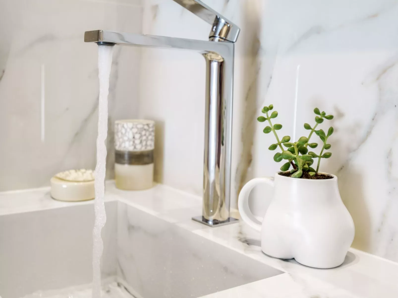 "Luna" mit Privatparkplatz-Drinnen