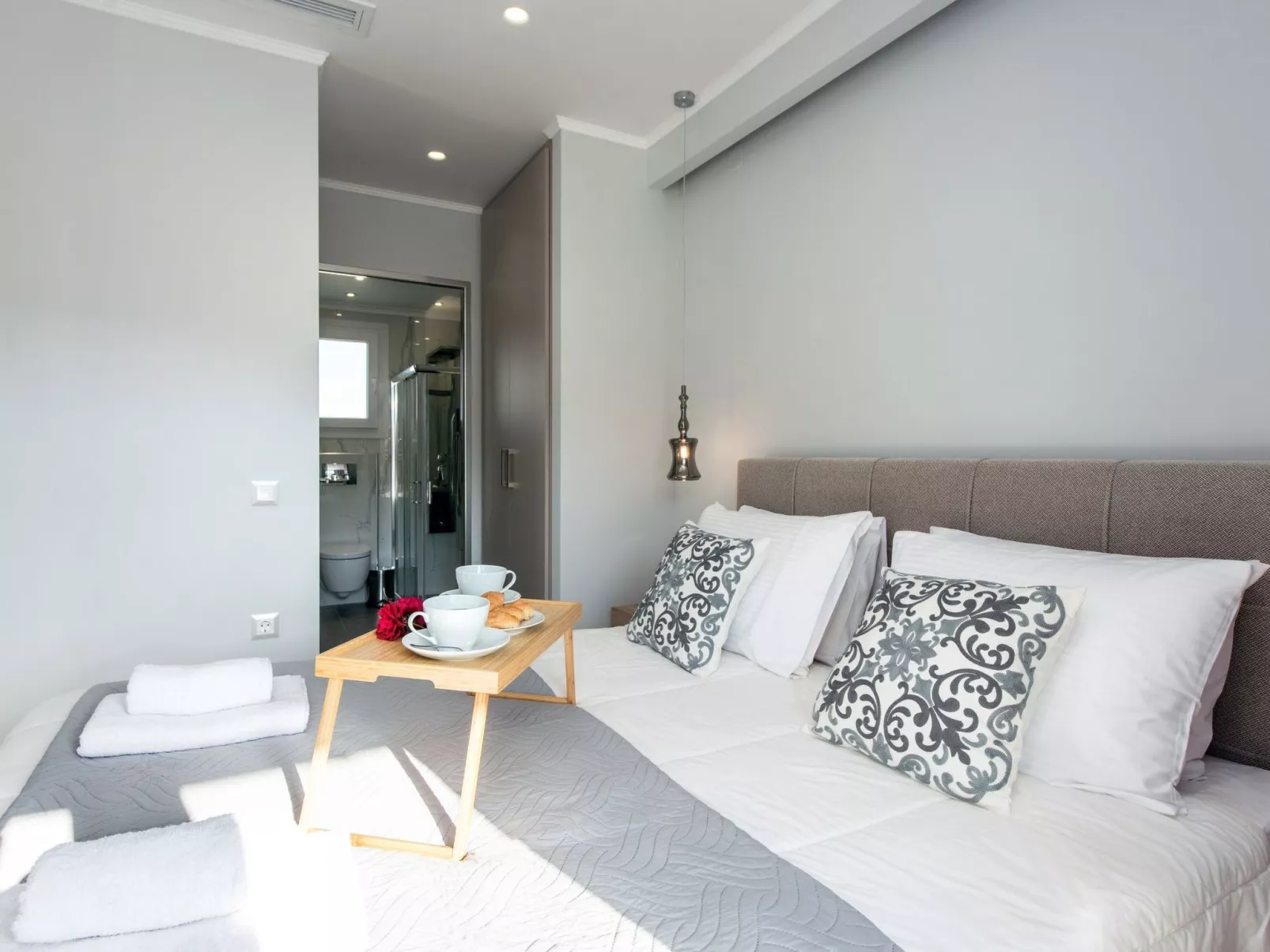 Elegantes Apartment mit zwei Schlafzimmern in Kassiopi-Dedans