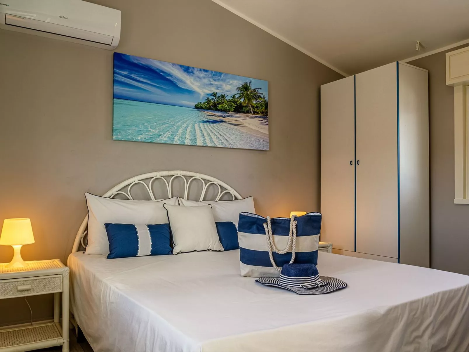 Naxos Loft Ferienwohnung mit Terrasse-Inside