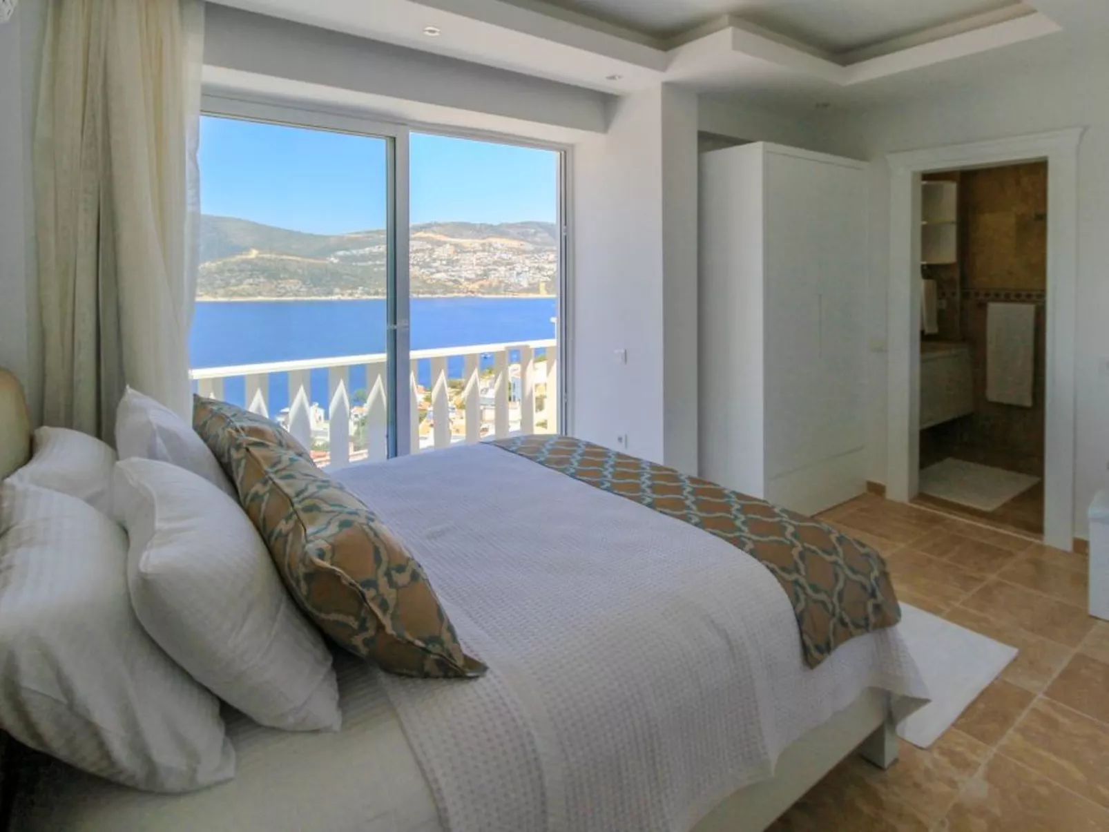 Luxuriöse Natursteinvilla "Ketchy"-Inside