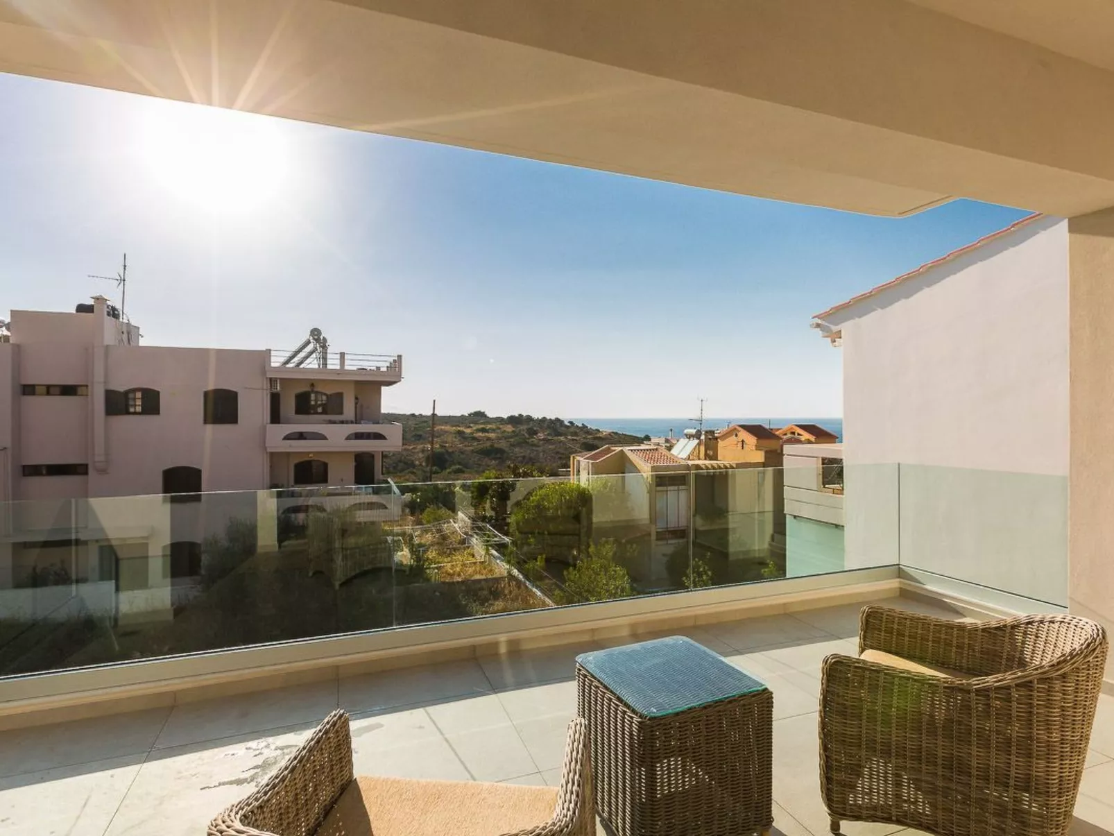 Villa Amelia I Kostenloser 8-Sitzer Mini-Van und Pool-Inside