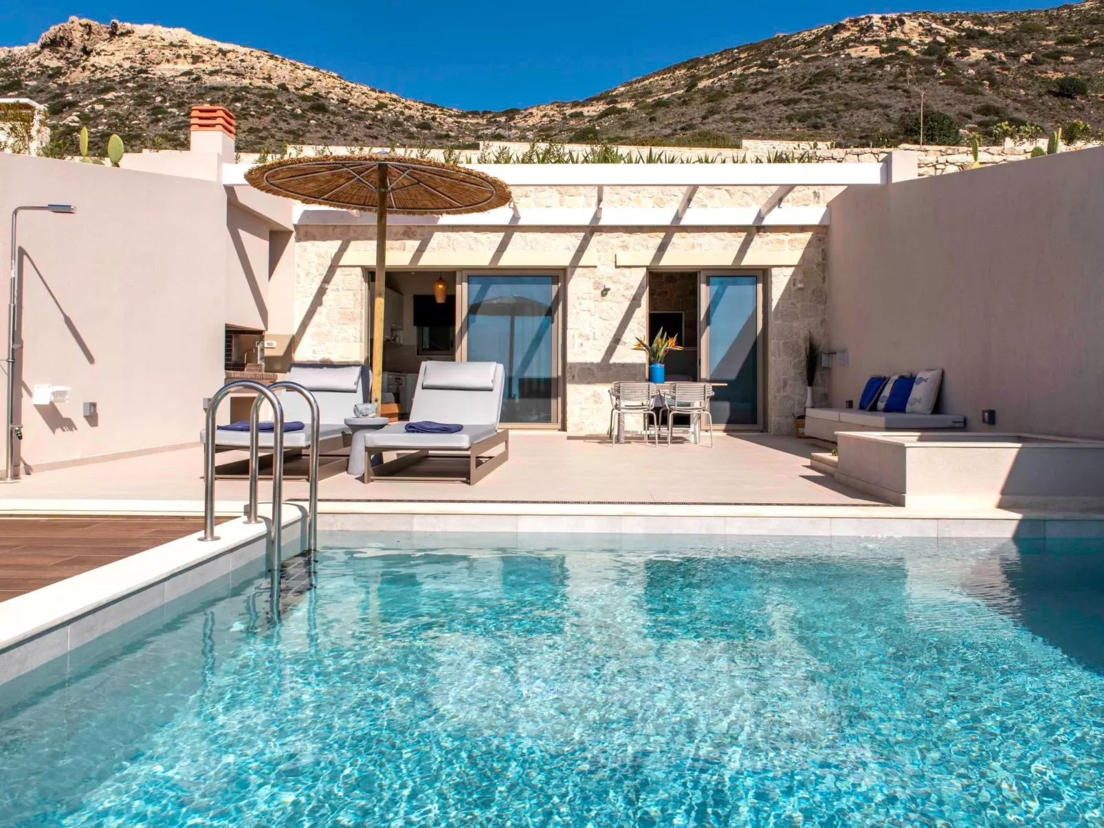 Villa Vista I''Free'' Beheizter Pool, atemberaubender Meerblick-Inside