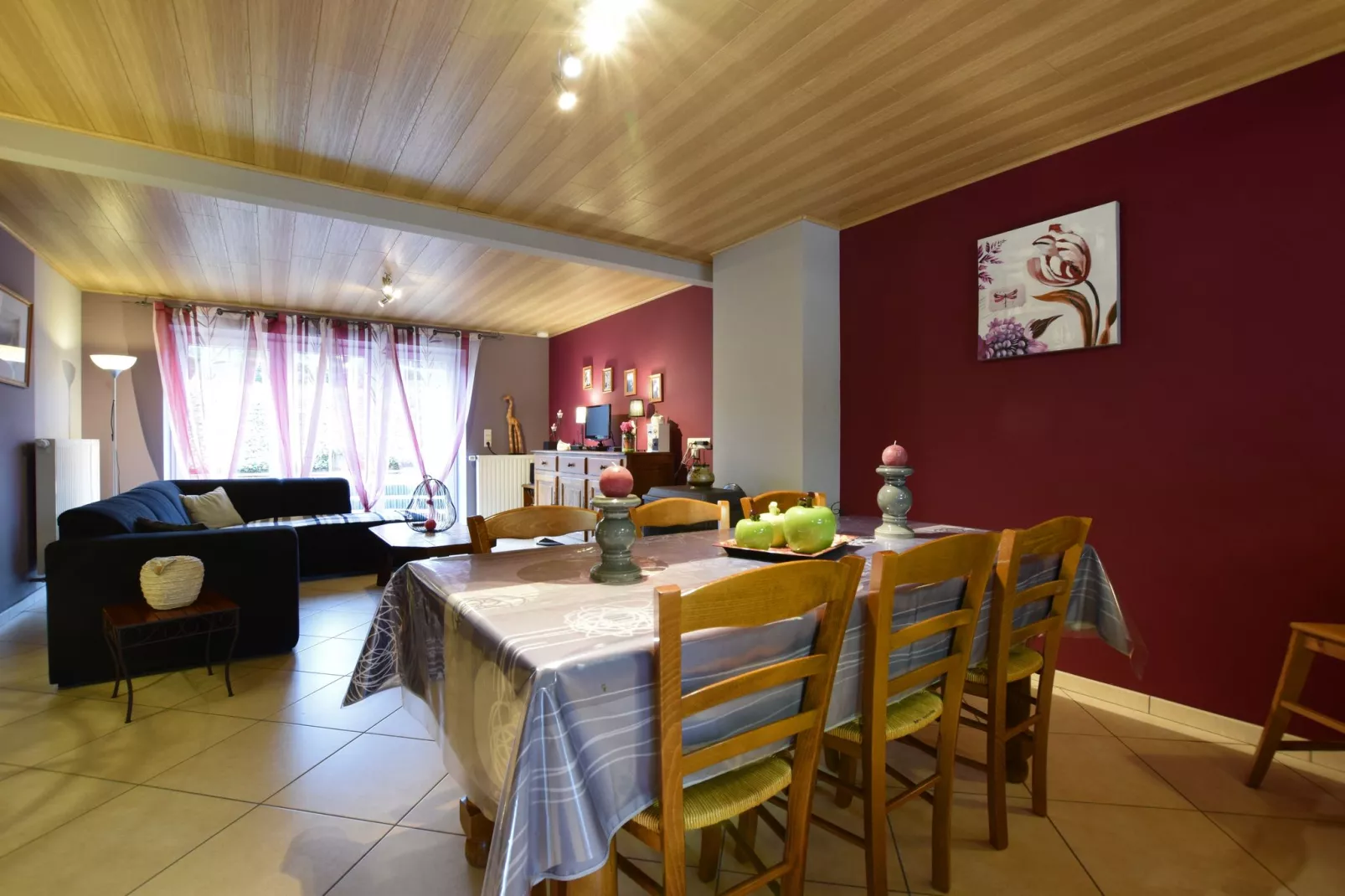 Gîte du Rancourt-Salle à manger