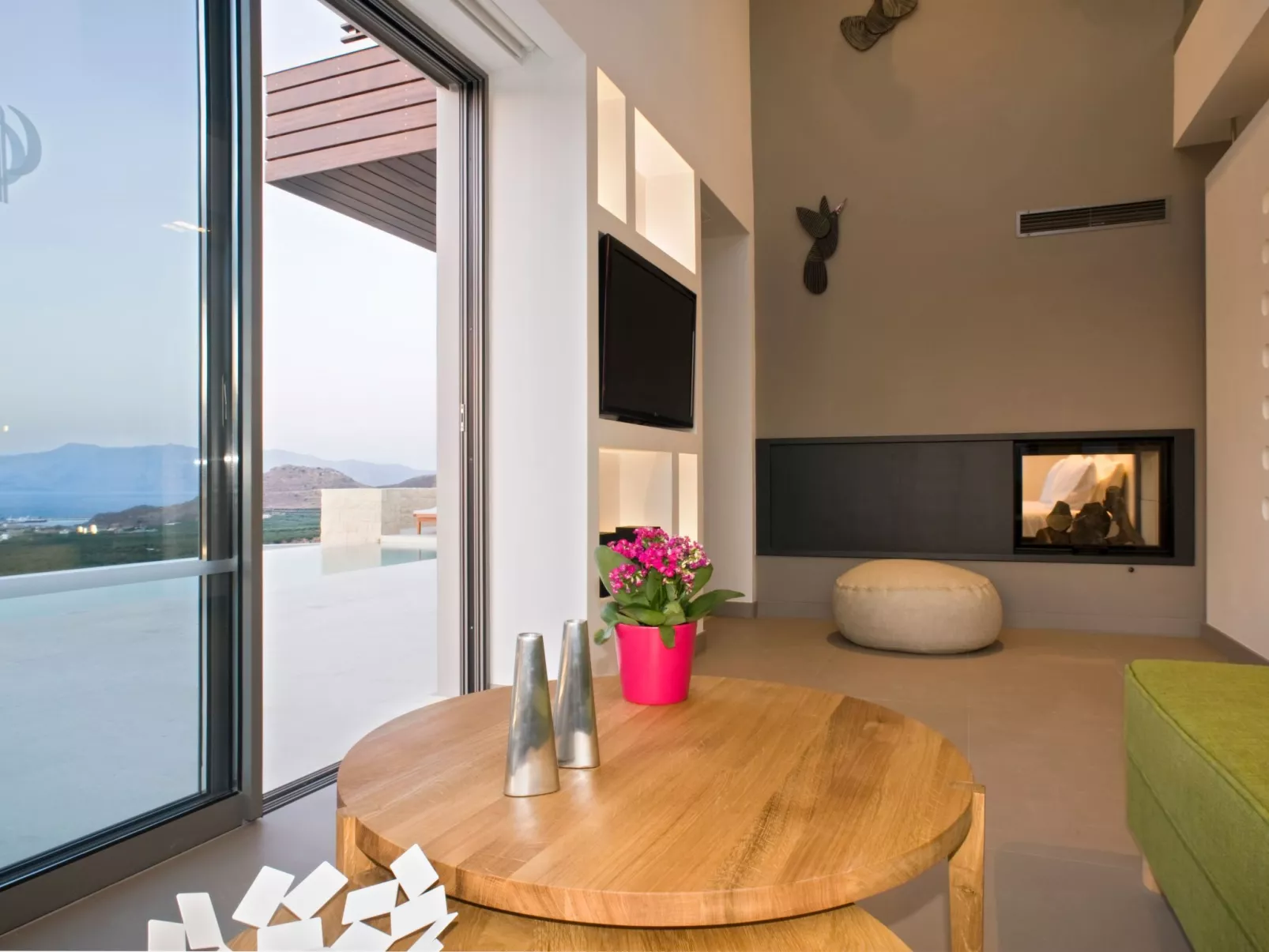 "Villa Symphony"-Inside